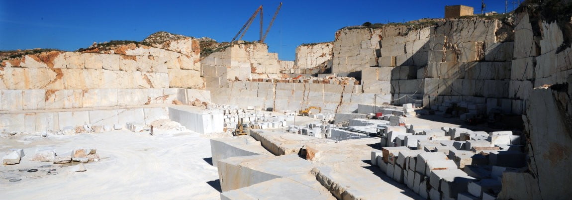 perlatino-sicilia-cava Il perlatino di Sicilia in cava